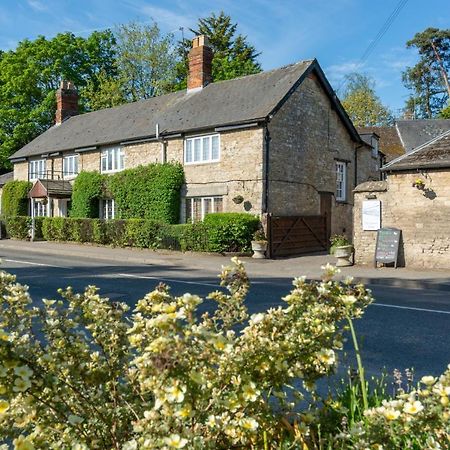 Jersey Arms Hotel Bicester Eksteriør bilde