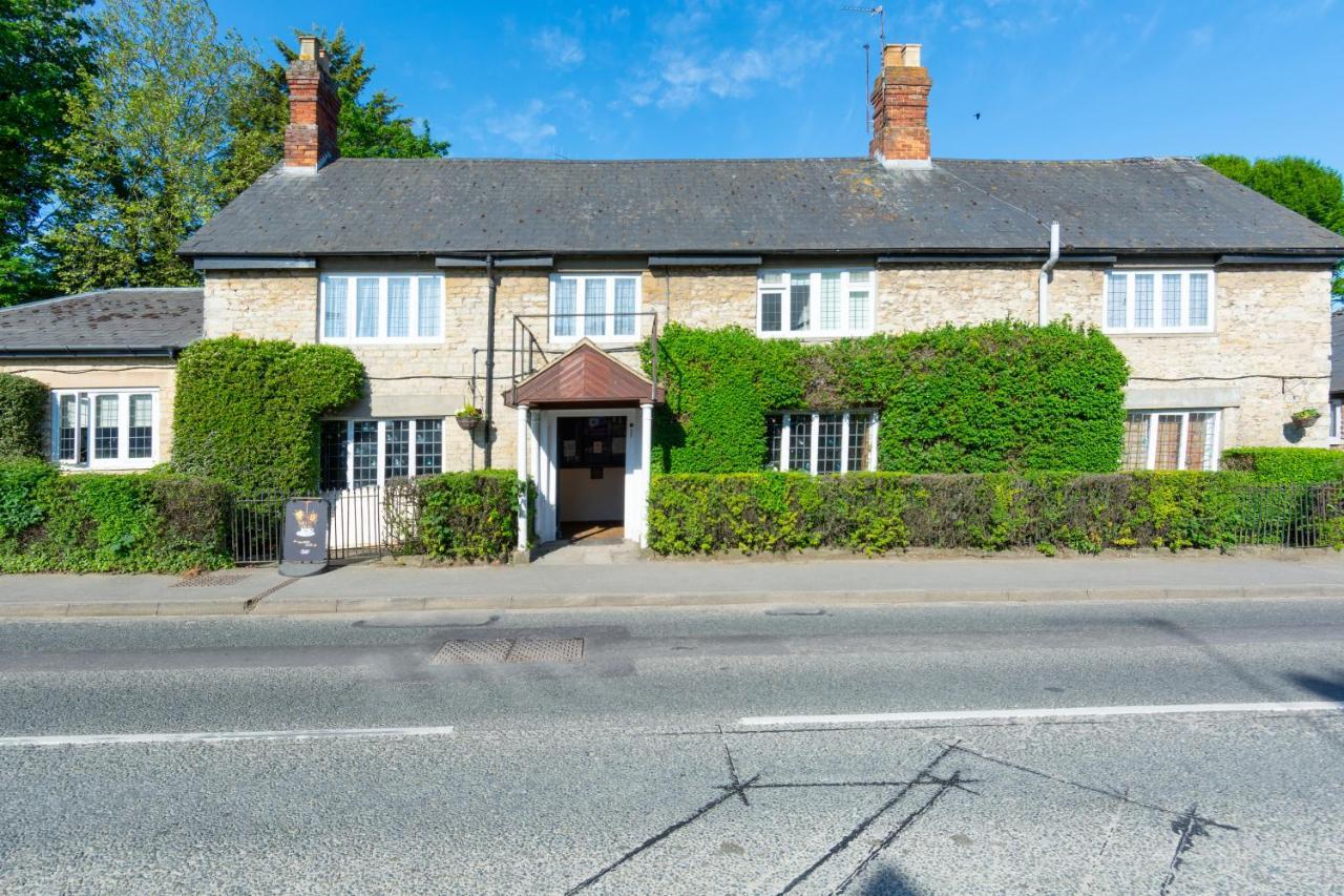 Jersey Arms Hotel Bicester Eksteriør bilde