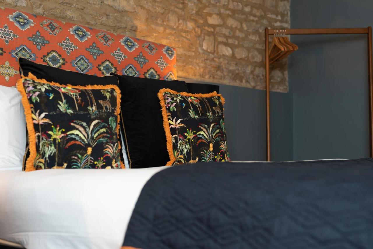 Jersey Arms Hotel Bicester Eksteriør bilde