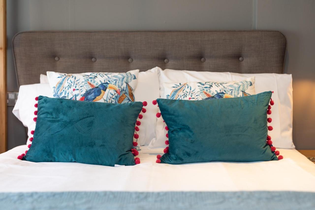 Jersey Arms Hotel Bicester Eksteriør bilde