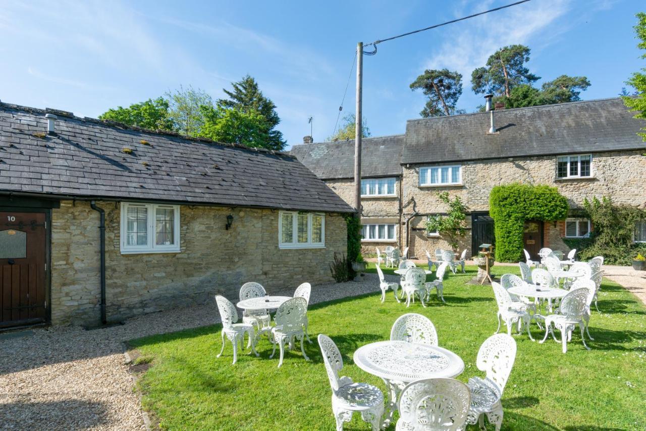 Jersey Arms Hotel Bicester Eksteriør bilde
