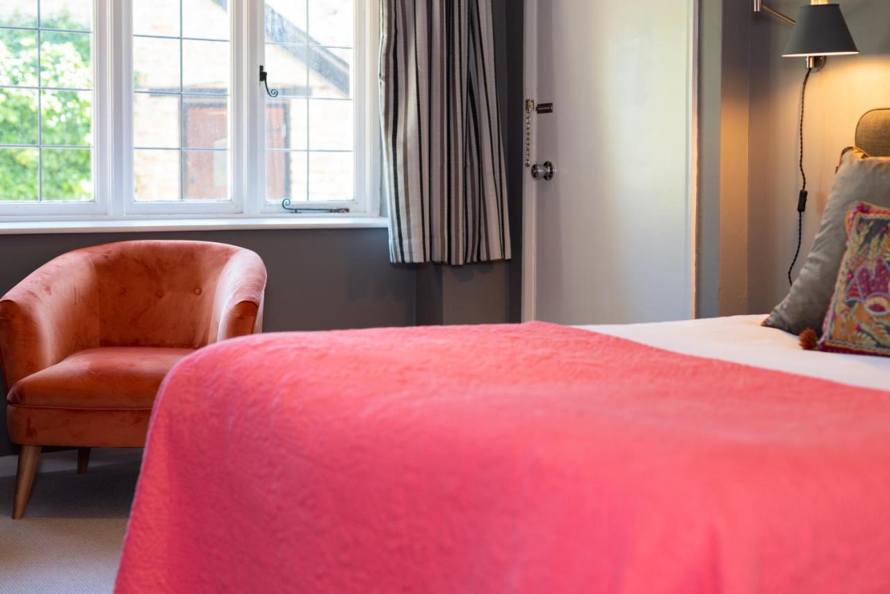 Jersey Arms Hotel Bicester Eksteriør bilde