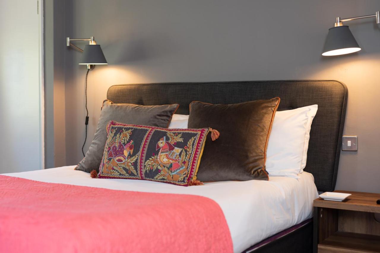 Jersey Arms Hotel Bicester Eksteriør bilde