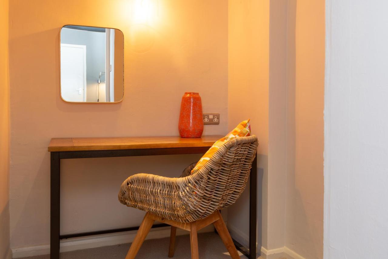 Jersey Arms Hotel Bicester Eksteriør bilde