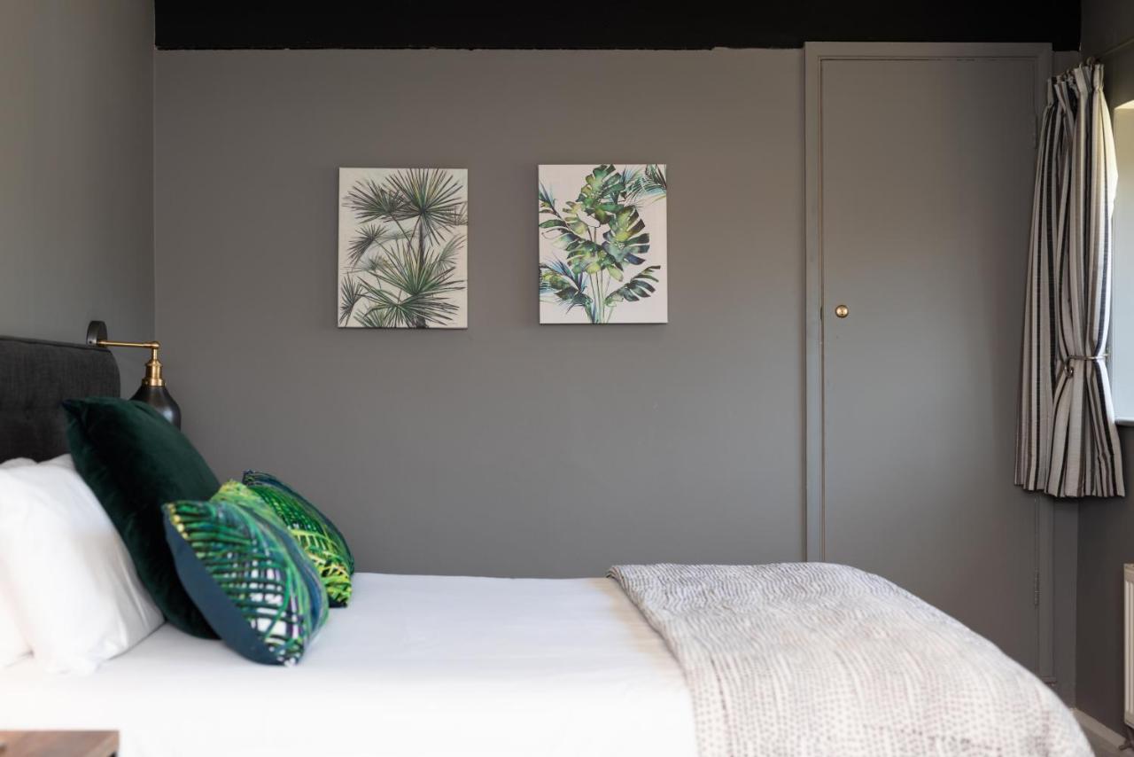 Jersey Arms Hotel Bicester Eksteriør bilde